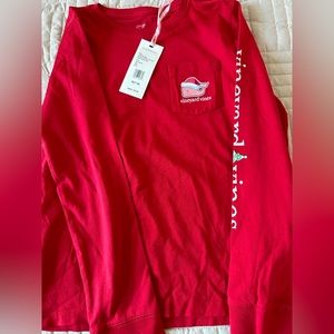Vineyard vines “merry Christmas” long sleeve shirt NWT size 7-8